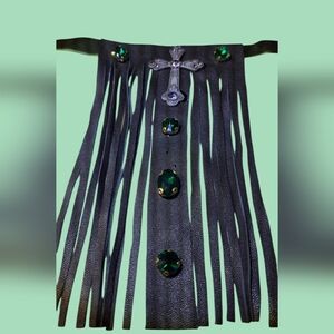 FREE SHIPPING CHOKER THATS STUNNING ON!